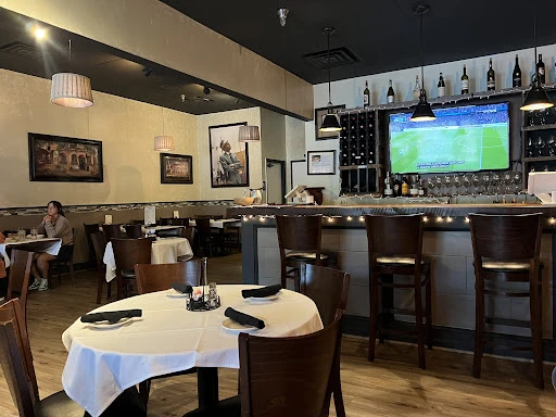 Viona’s Italian Bistro photo 9